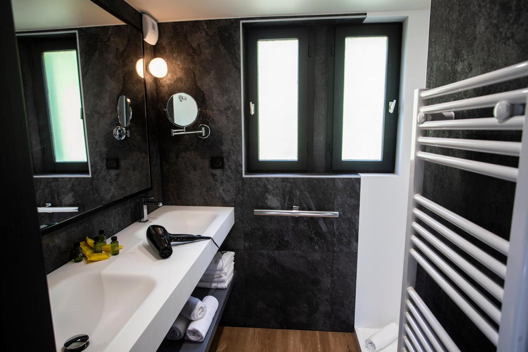 ISKÖ BaseCamp&Hôtel Gourette Bagian luar foto