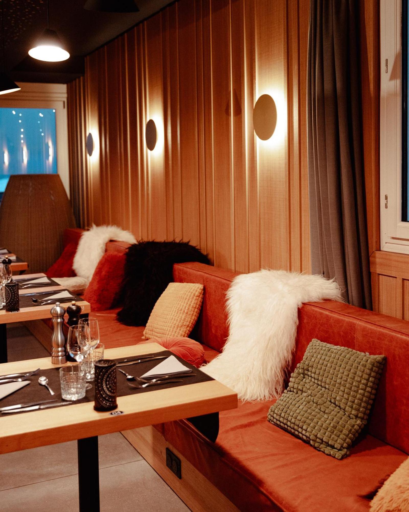 ISKÖ BaseCamp&Hôtel Gourette Bagian luar foto